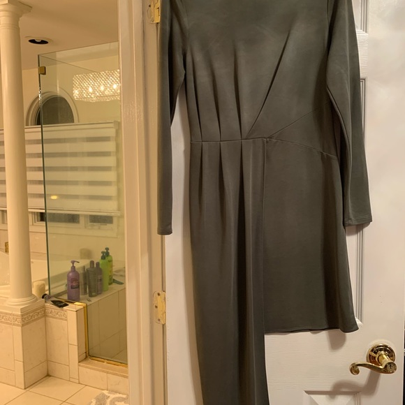 Never worn - Picture 2 of 2